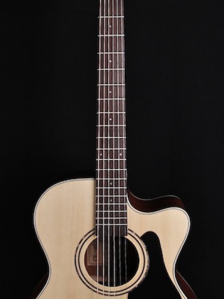 Regent Series OM Cutaway with SYS250 Preamp