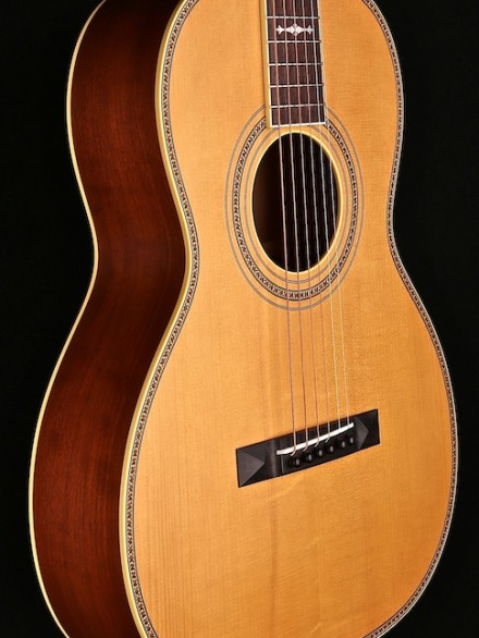 '30s Era 12-Fret Deluxe with Cherry and Spruce