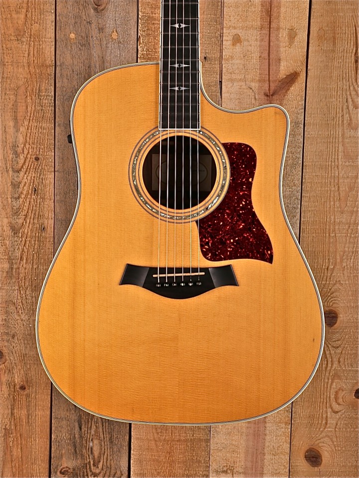 Maple Street Guitars | Acoustic